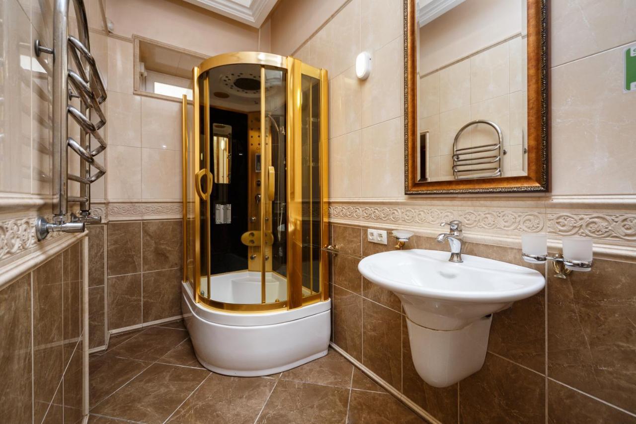 Hostel Suputnyk Lviv Ngoại thất bức ảnh